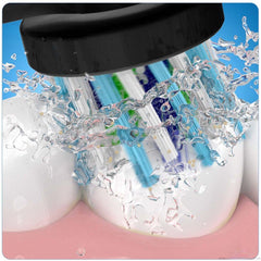 Зубная щетка электрическая Braun Oral-B набор PRO 700 D16.513.1U + D100.410.2K Cars (Family Edition) ротационная с одним режимом чистки набор из двух ручек